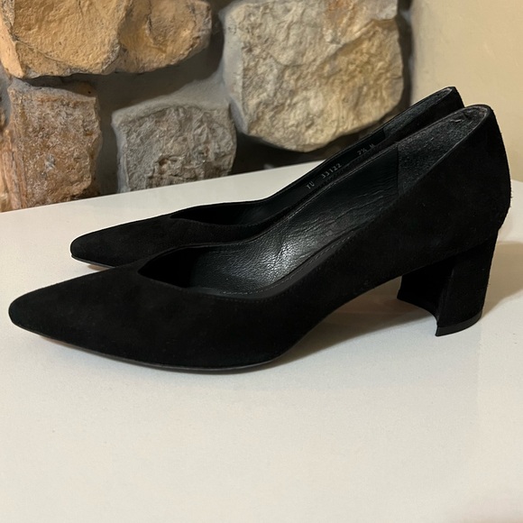 Stuart Weitzman Stepahead Black Suede Pumps Size 7.5 - Picture 4 of 11